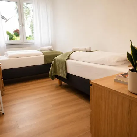 Urbannest Apartment