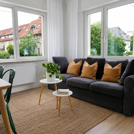Urbannest Close To Airport And Trade Fair Appartamento